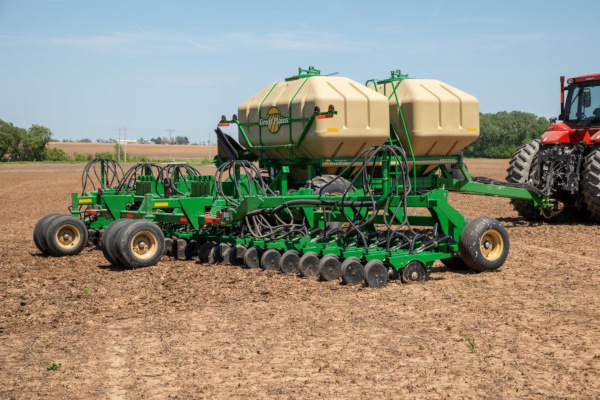 Great Plains | Air Drills | 40' & 45' Min-Till for sale at Wellington Implement, Ohio