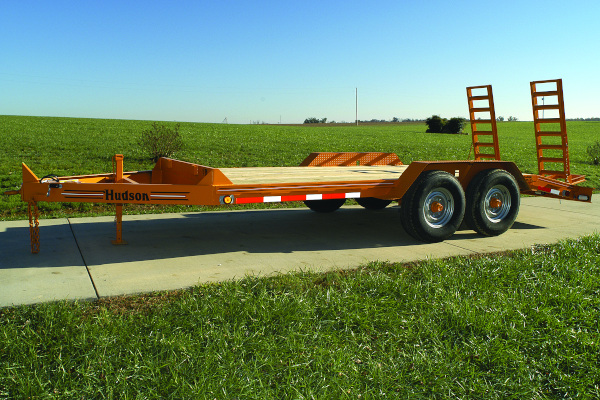 Hudson Brothers | Fender Equipment Trailers | Model HSL16 - 7 Ton Capacity for sale at Wellington Implement, Ohio