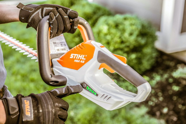Stihl | Hedge Trimmers | Battery Hedge Trimmers for sale at Wellington Implement, Ohio