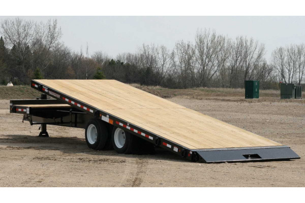 Towmaster Trailers | Deck-Over Tilt | Model T-30T for sale at Wellington Implement, Ohio